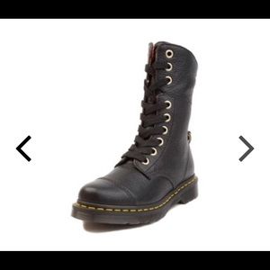 Dr. Martens Amilitia Style Boots